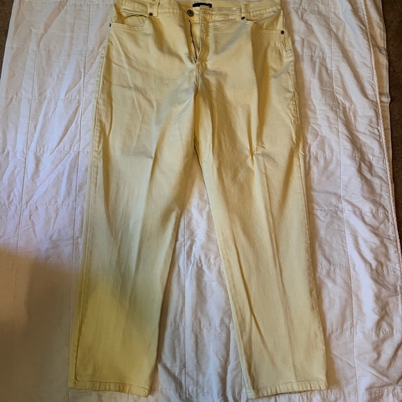 Basic Edition - Picture 2 of 2